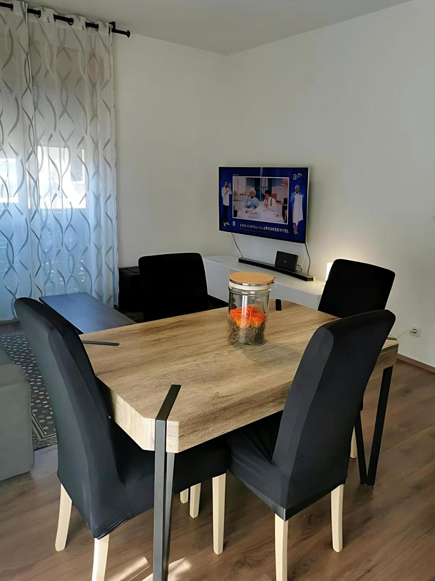 Gorizia Central Luxe Apartment 6 Posti Letto Екстер'єр фото